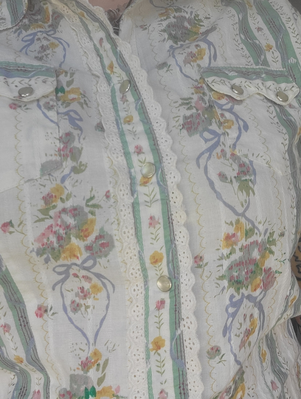 Vintage Y2K Cotton Lace Trim Coquette Cottage Core Top Size M Like New - Picture 2 of 3